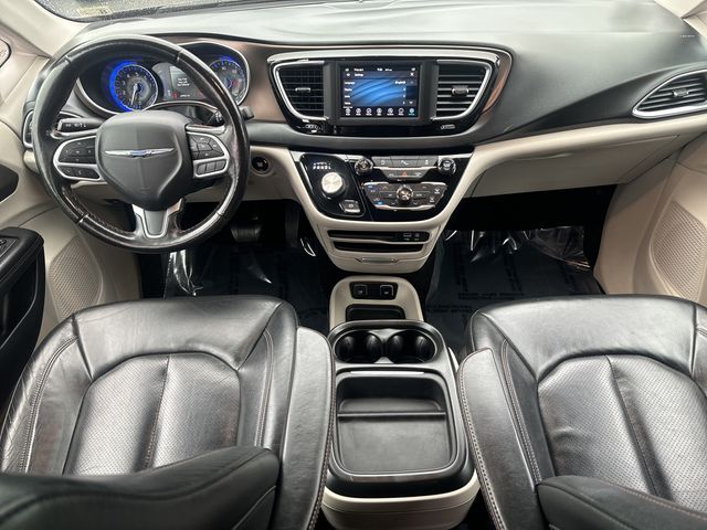 2019 Chrysler Pacifica Touring-L