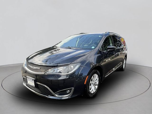 2019 Chrysler Pacifica Touring-L