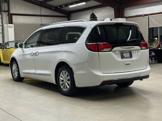 2019 Chrysler Pacifica Touring-L