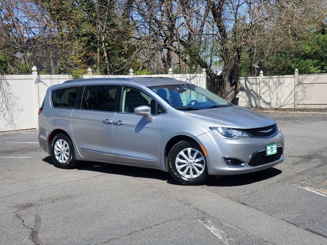 2019 Chrysler Pacifica Touring-L