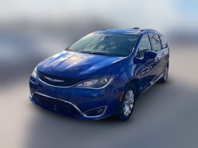 2019 Chrysler Pacifica Touring-L