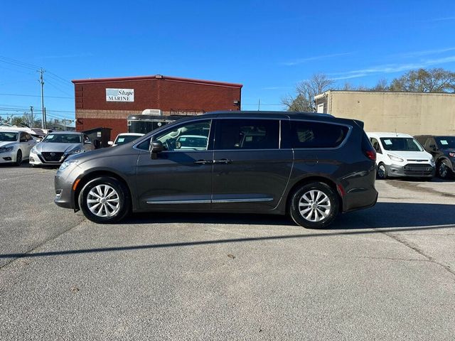 2019 Chrysler Pacifica Touring-L