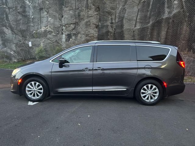 2019 Chrysler Pacifica Touring-L