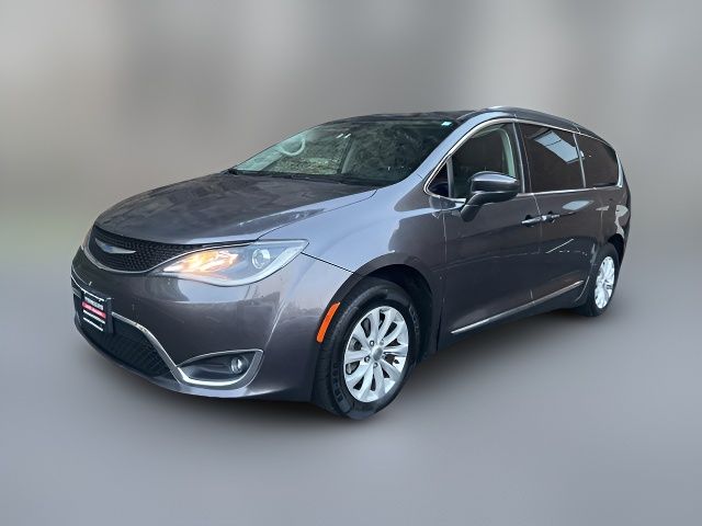 2019 Chrysler Pacifica Touring-L