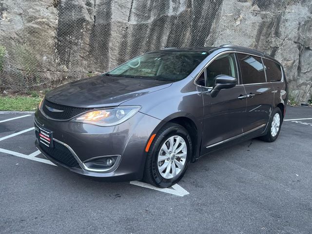 2019 Chrysler Pacifica Touring-L