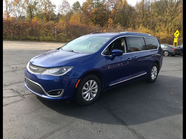 2019 Chrysler Pacifica Touring-L