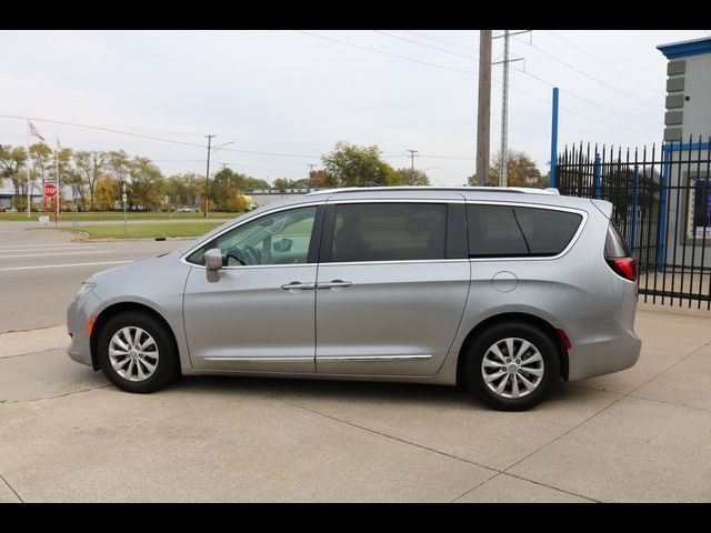 2019 Chrysler Pacifica Touring-L