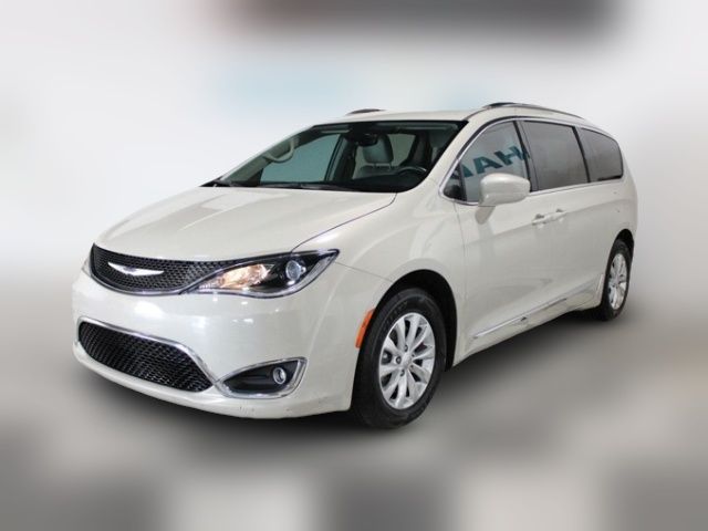 2019 Chrysler Pacifica Touring-L