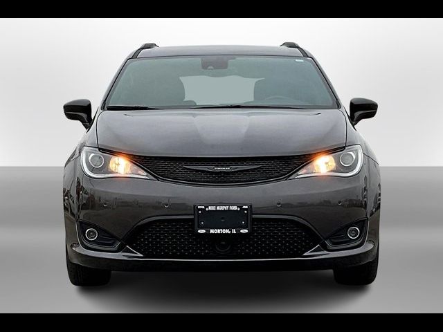 2019 Chrysler Pacifica Touring-L