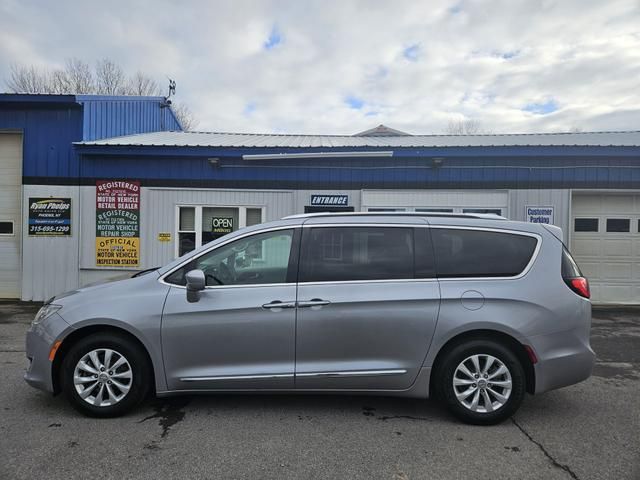 2019 Chrysler Pacifica Touring-L