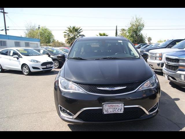 2019 Chrysler Pacifica Touring-L