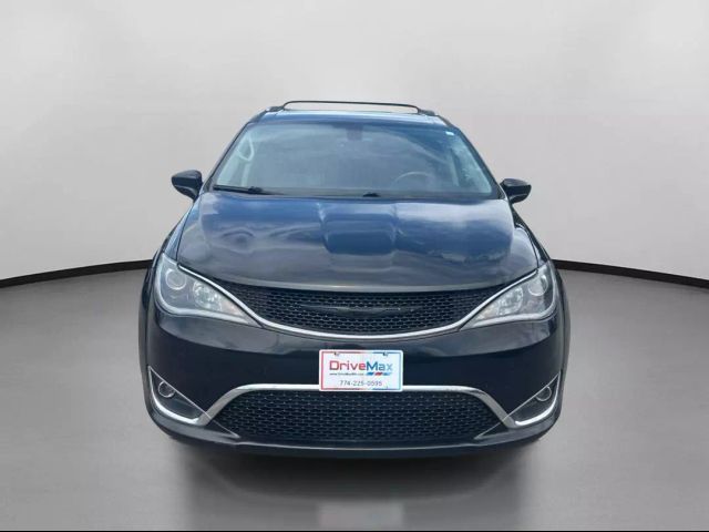 2019 Chrysler Pacifica Touring-L
