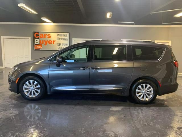 2019 Chrysler Pacifica Touring-L