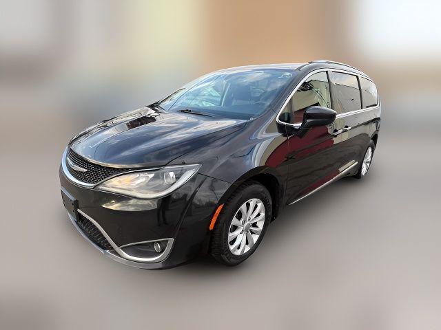 2019 Chrysler Pacifica Touring-L