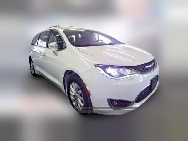 2019 Chrysler Pacifica Touring-L