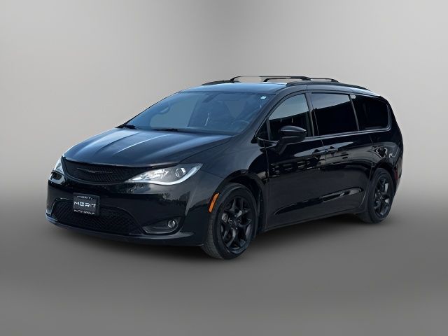 2019 Chrysler Pacifica Touring-L