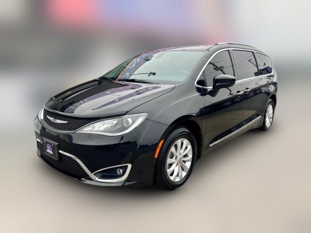 2019 Chrysler Pacifica Touring-L