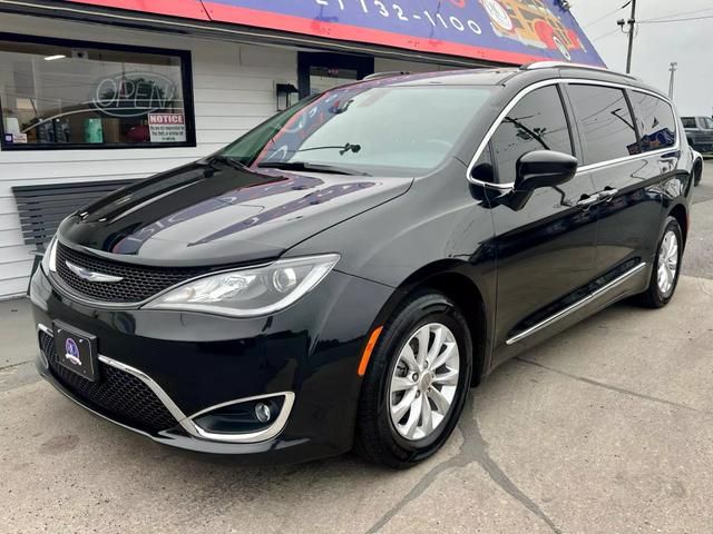 2019 Chrysler Pacifica Touring-L