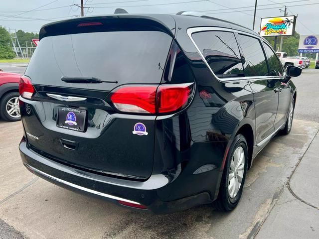 2019 Chrysler Pacifica Touring-L