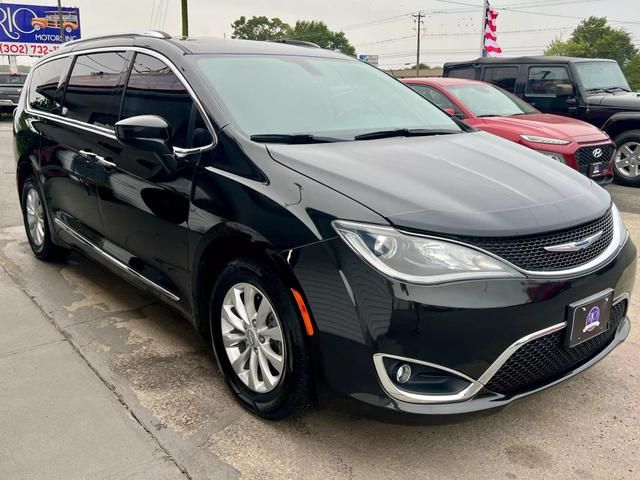 2019 Chrysler Pacifica Touring-L