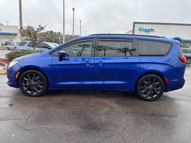 2019 Chrysler Pacifica Touring-L Plus