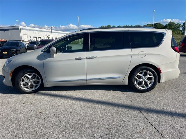 2019 Chrysler Pacifica Touring-L Plus