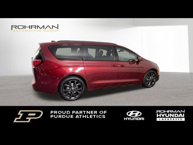 2019 Chrysler Pacifica Touring-L Plus