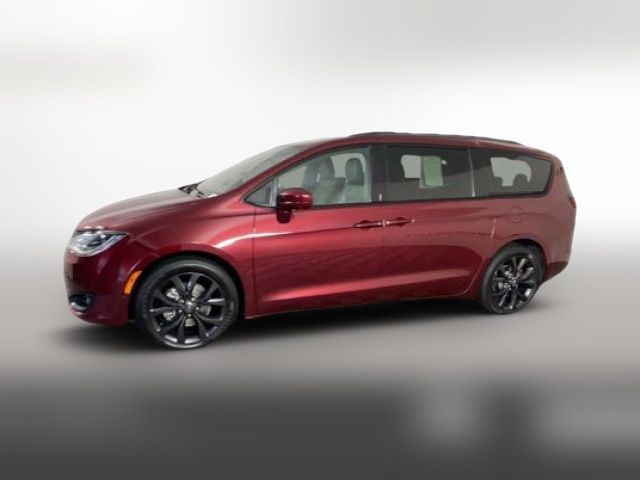 2019 Chrysler Pacifica Touring-L Plus