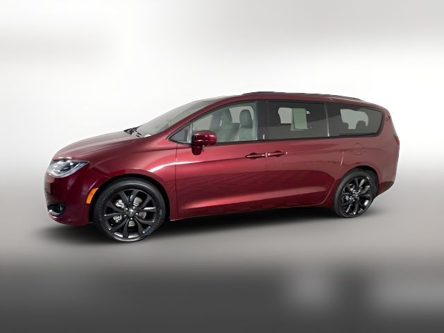 2019 Chrysler Pacifica Touring-L Plus