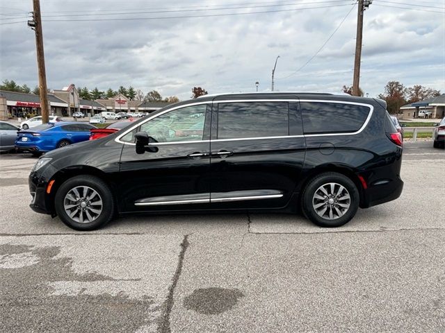 2019 Chrysler Pacifica Touring-L Plus