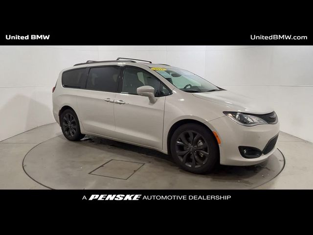 2019 Chrysler Pacifica Touring-L Plus