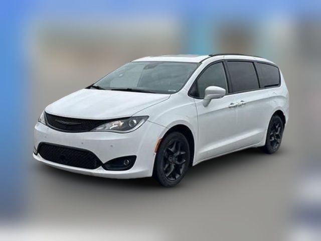 2019 Chrysler Pacifica Touring-L Plus