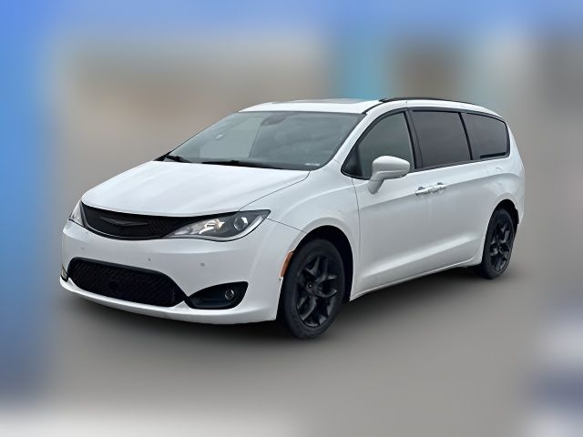 2019 Chrysler Pacifica Touring-L Plus