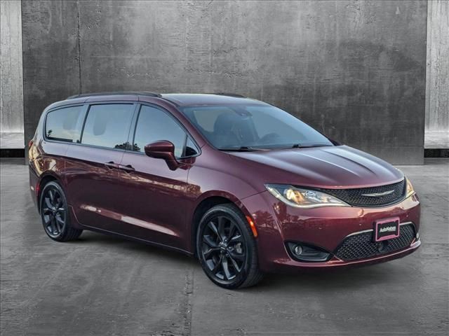 2019 Chrysler Pacifica Touring-L Plus