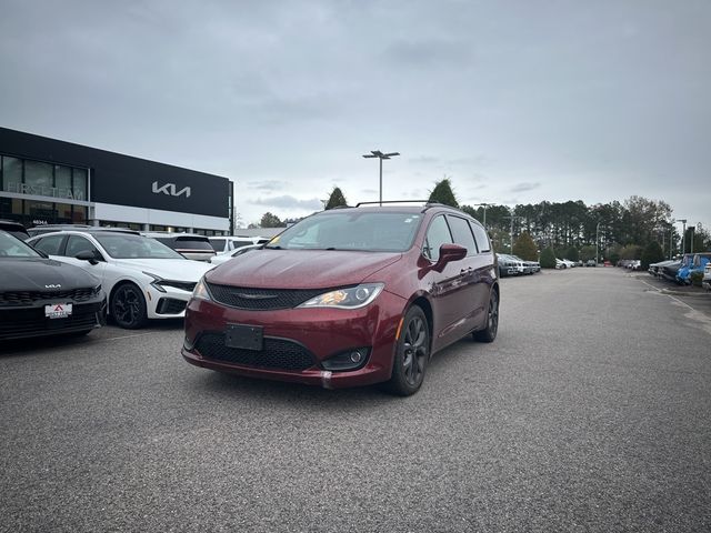 2019 Chrysler Pacifica Touring-L Plus