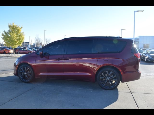 2019 Chrysler Pacifica Touring-L Plus