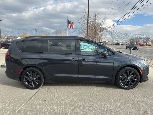 2019 Chrysler Pacifica Touring-L Plus