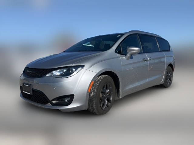 2019 Chrysler Pacifica Touring-L Plus