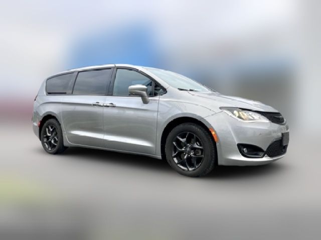 2019 Chrysler Pacifica Touring-L Plus