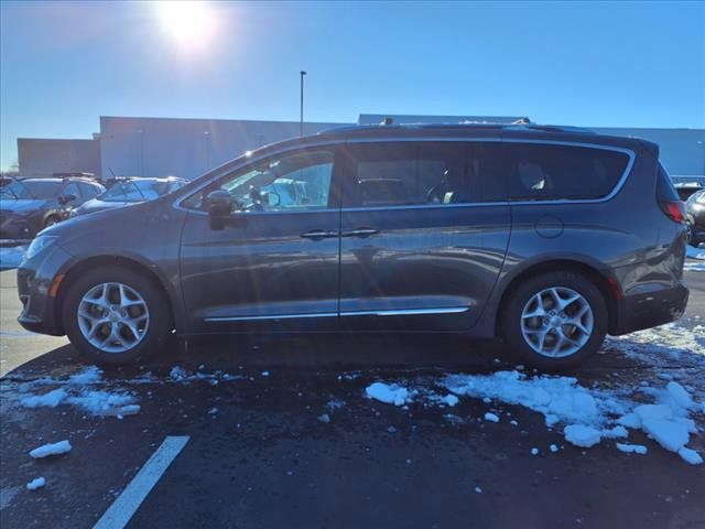 2019 Chrysler Pacifica Touring-L Plus