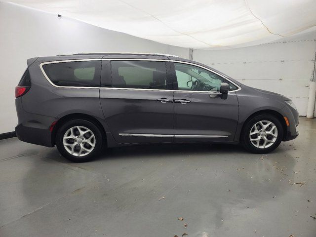 2019 Chrysler Pacifica Touring-L Plus