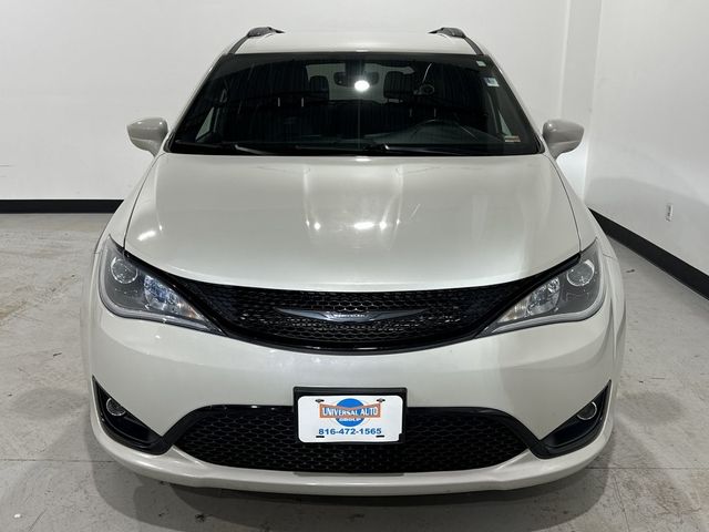 2019 Chrysler Pacifica Touring-L Plus