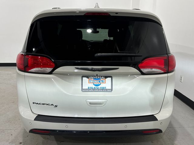 2019 Chrysler Pacifica Touring-L Plus