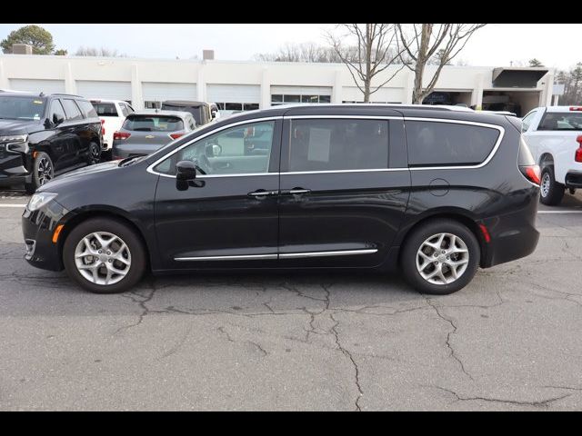 2019 Chrysler Pacifica Touring-L Plus