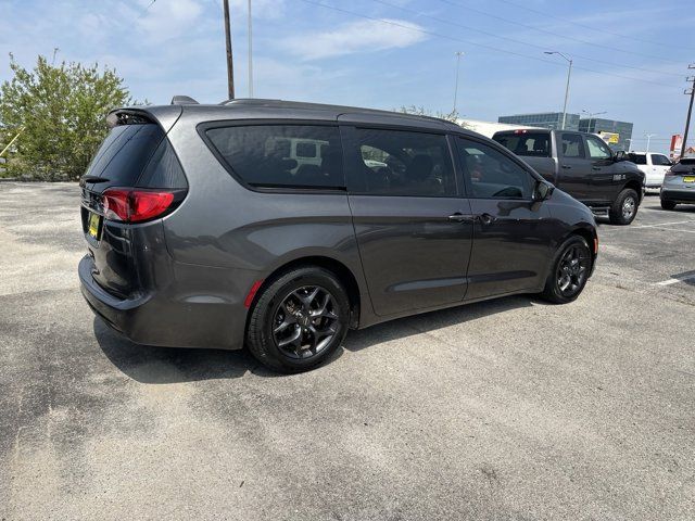 2019 Chrysler Pacifica Touring-L Plus