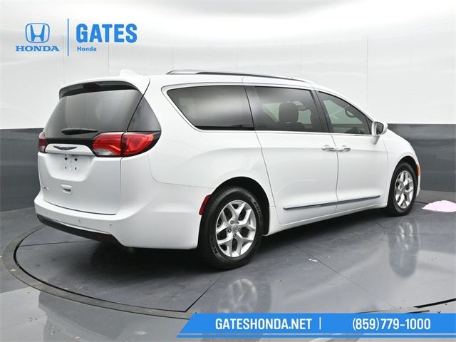 2019 Chrysler Pacifica Touring-L Plus