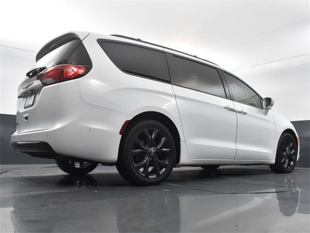 2019 Chrysler Pacifica Touring-L Plus