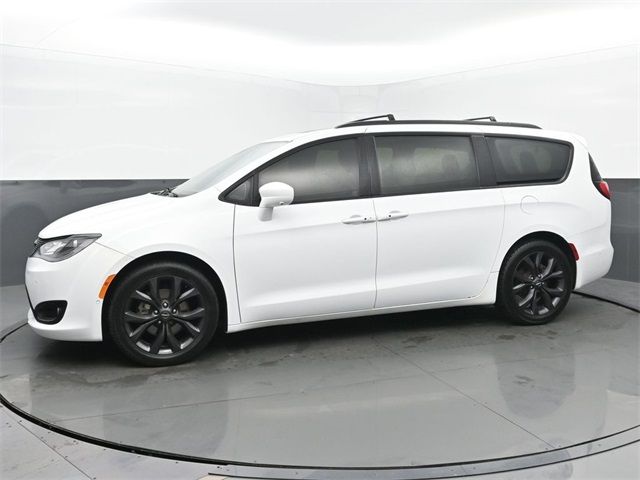 2019 Chrysler Pacifica Touring-L Plus