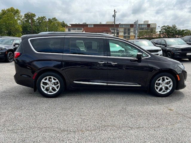 2019 Chrysler Pacifica Touring-L Plus