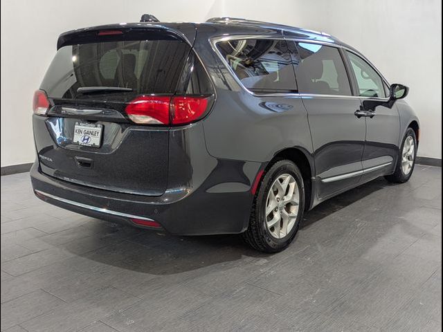 2019 Chrysler Pacifica Touring-L Plus